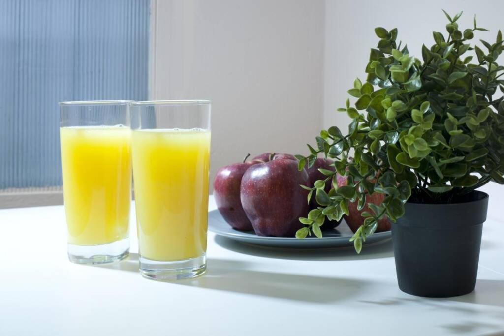 Palaio Faliro, A Bright And Spacious Apartment Афіни Екстер'єр фото