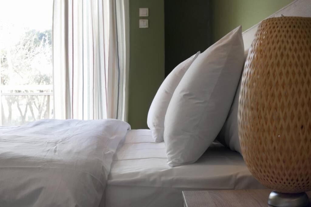 Palaio Faliro, A Bright And Spacious Apartment Афіни Екстер'єр фото